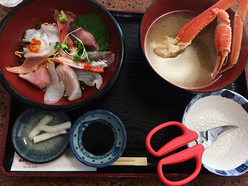 魚山亭、海鮮丼